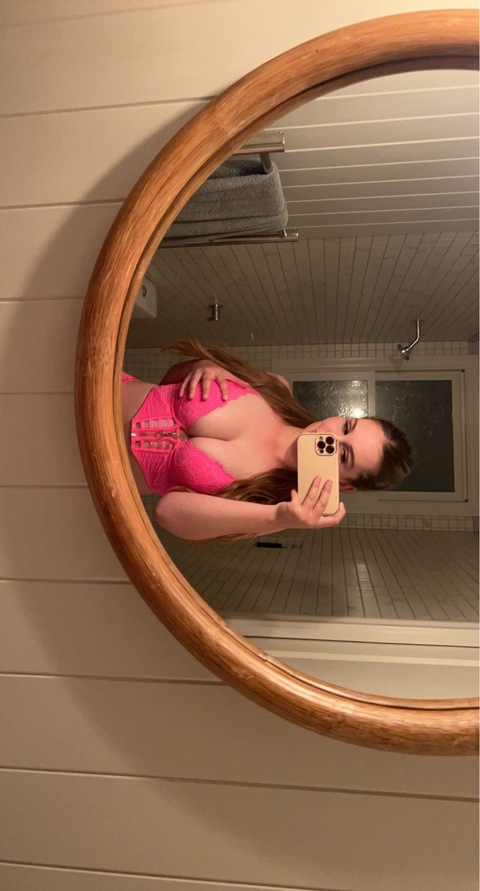 angel28628 onlyfans leaked picture 1