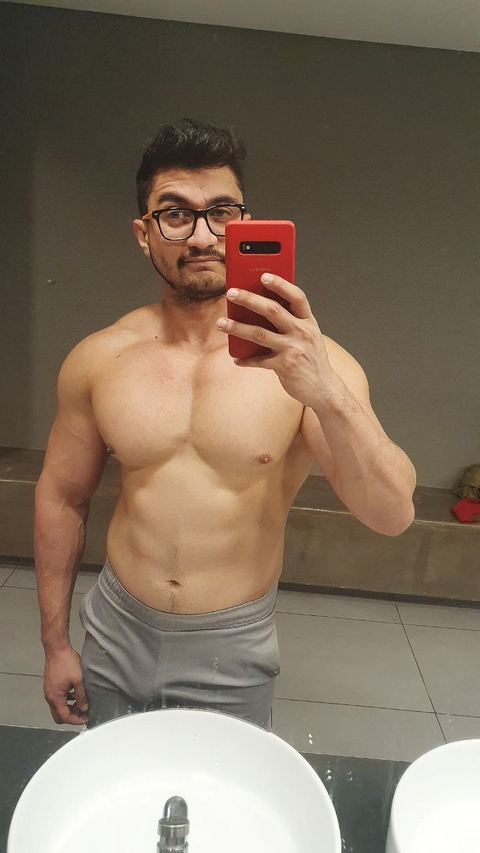 carloscelaya onlyfans leaked picture 1