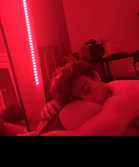 coucoucestnous onlyfans leaked picture 1
