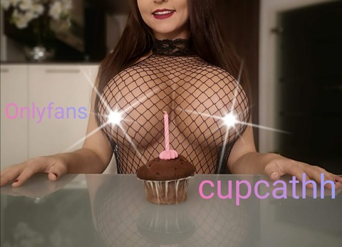 cup.cat.hh onlyfans leaked picture 1