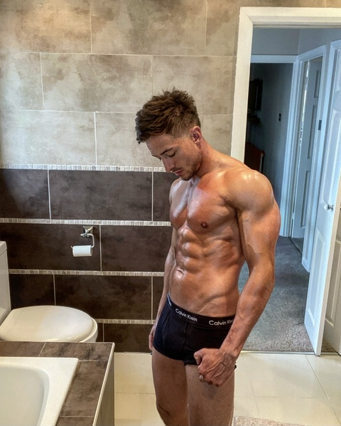 deanobaily onlyfans leaked picture 1