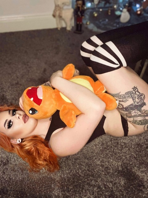 doomgirlxo onlyfans leaked picture 1