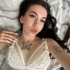 View Emilia🌺 (emiliaa_vip) OnlyFans 49 Photos and 32 Videos gallery 

 profile picture