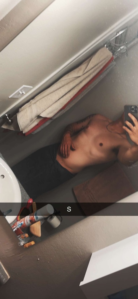 eythan0918 onlyfans leaked picture 1