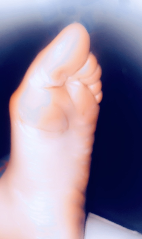 footsyfeety onlyfans leaked picture 1