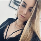 hollycluevip OnlyFans Leaked (184 Photos and 32 Videos) 

 profile picture