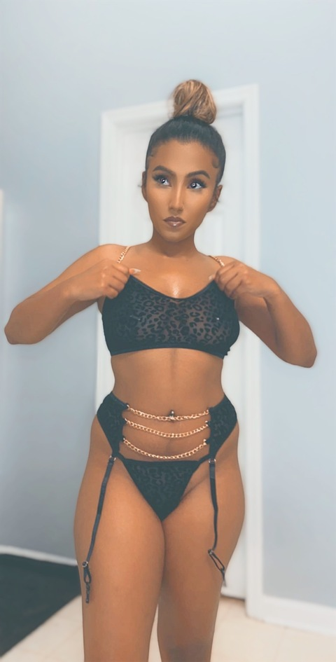 kavindyaa onlyfans leaked picture 1