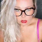 View laratomkins OnlyFans content for free 

 profile picture