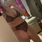 View laurenhoyle (Lauren hoyle💋) OnlyFans 141 Photos and 32 Videos leaked 

 profile picture