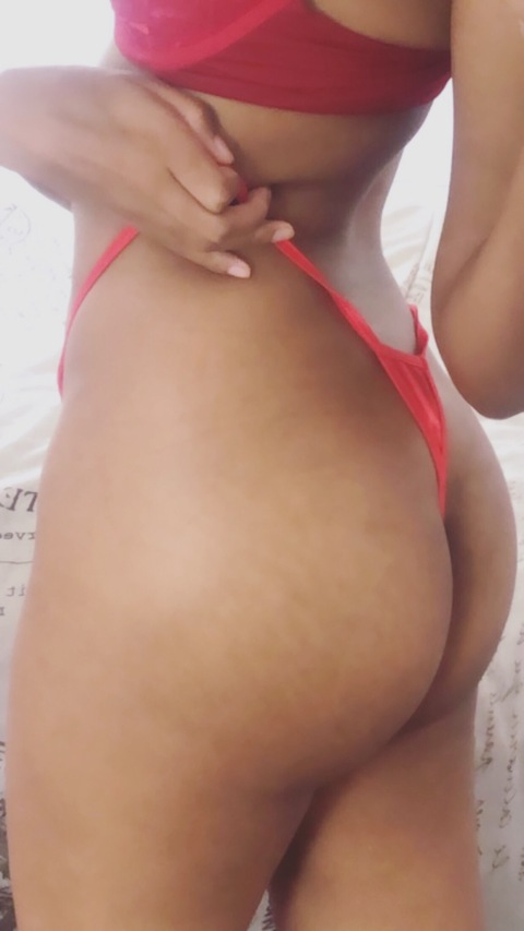 linavalentina91 onlyfans leaked picture 1