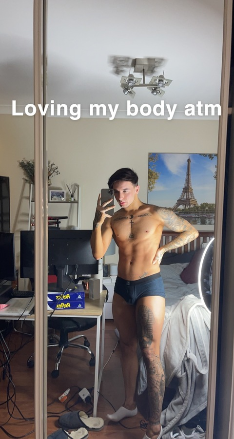 mquinta onlyfans leaked picture 1