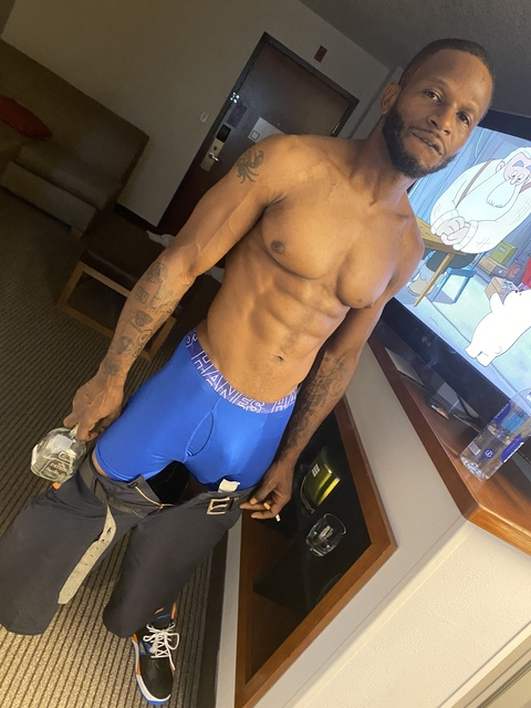 mrridickulous onlyfans leaked picture 1