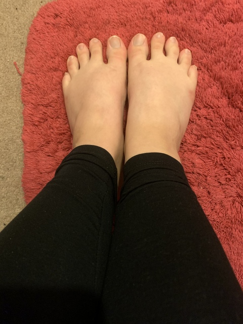 nursingfeet2021 onlyfans leaked picture 1