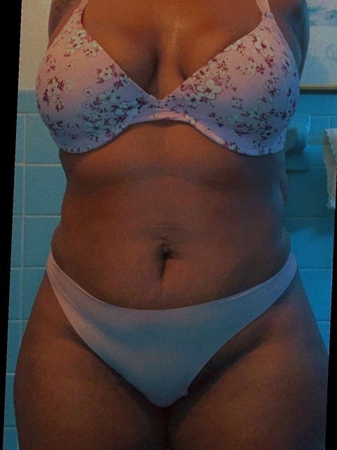 onlyvybez11 onlyfans leaked picture 1