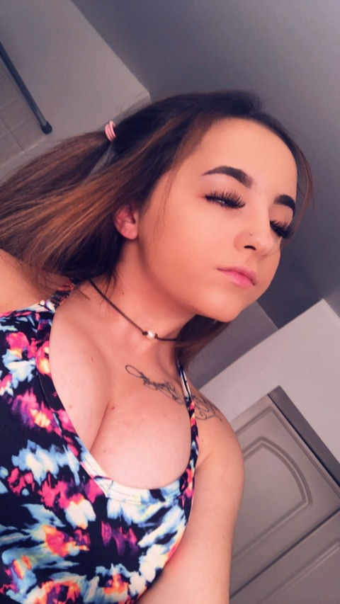 pretty.bxtch onlyfans leaked picture 1