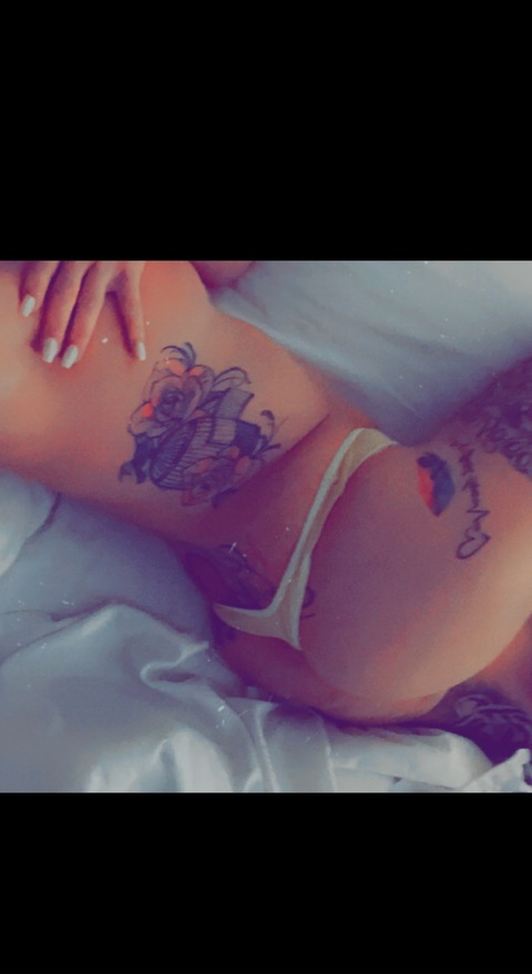 rose_drg_gold onlyfans leaked picture 1