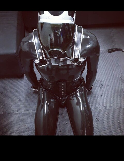 rubberlocked onlyfans leaked picture 1