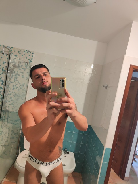 rubenciiiitooooo onlyfans leaked picture 1