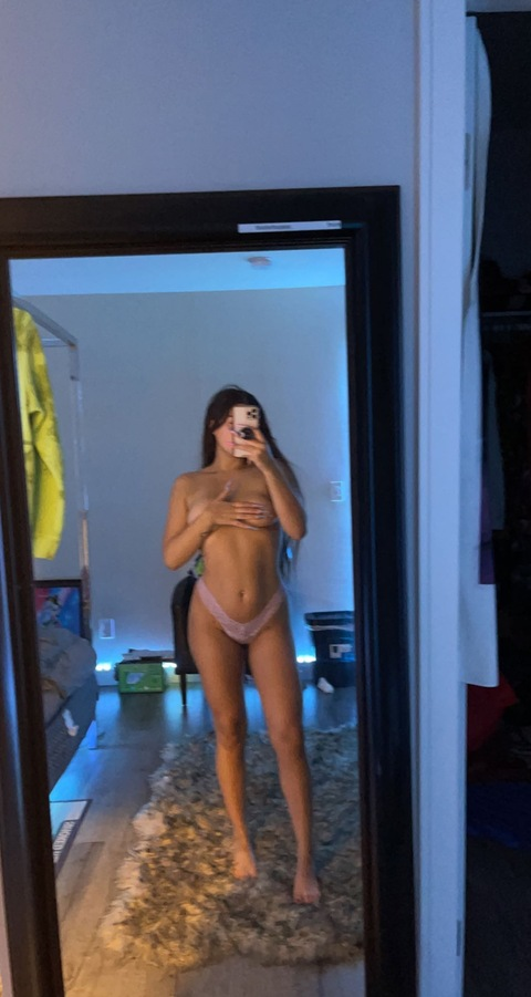 selenaprice onlyfans leaked picture 1