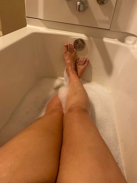 sexysarah9125 onlyfans leaked picture 1