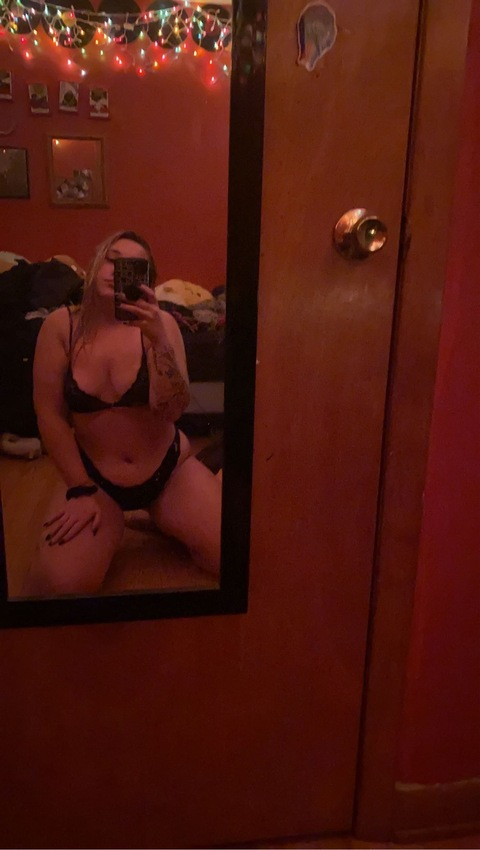 shelbs_shelbs24 onlyfans leaked picture 1