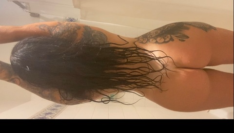 shotsoftayquila onlyfans leaked picture 1