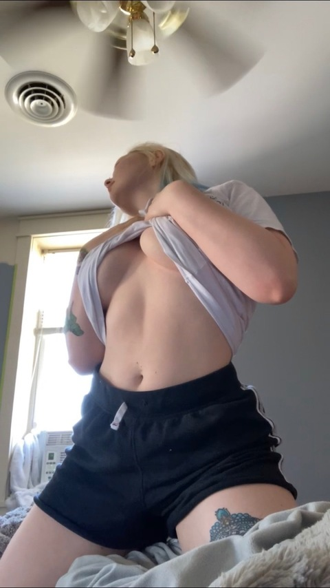 taylorschwiiift onlyfans leaked picture 1