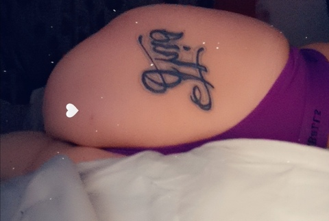 thegirlwiththeowltattoo onlyfans leaked picture 1