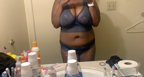 xxxbeautiful1317 onlyfans leaked picture 1